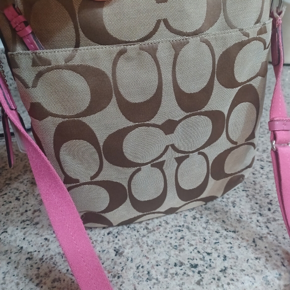 Coach handbag 👜 - Picture 3 of 12